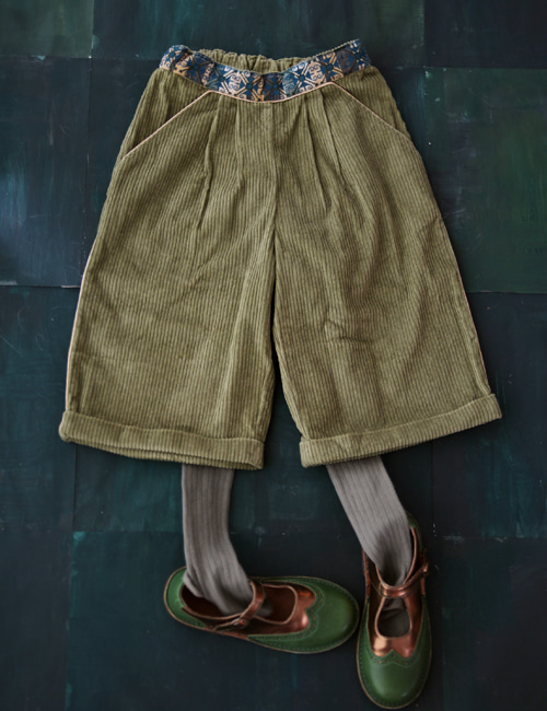 [BONJOUR DIARY]Large Pant with embroidery _ Moss green Corduroy [4Y, 6Y]