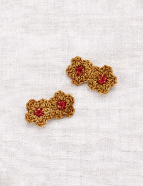 [MISHA AND PUFF]Mini Crochet Flower Clip Set _ Bronze/Berry