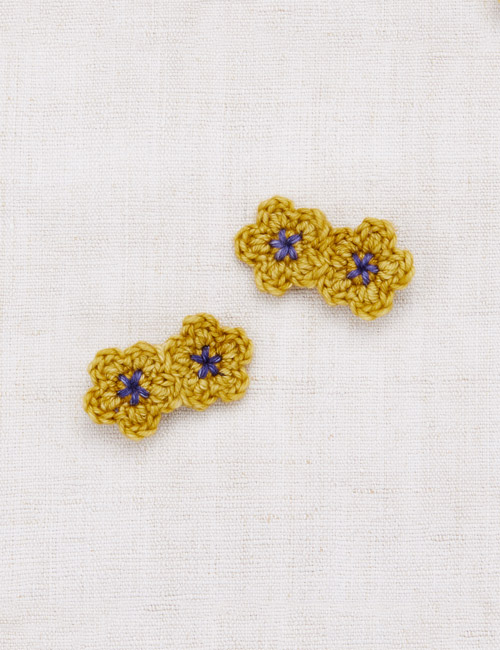 [MISHA AND PUFF]Mini Crochet Flower Clip Set _ Winter Wheat/Violet