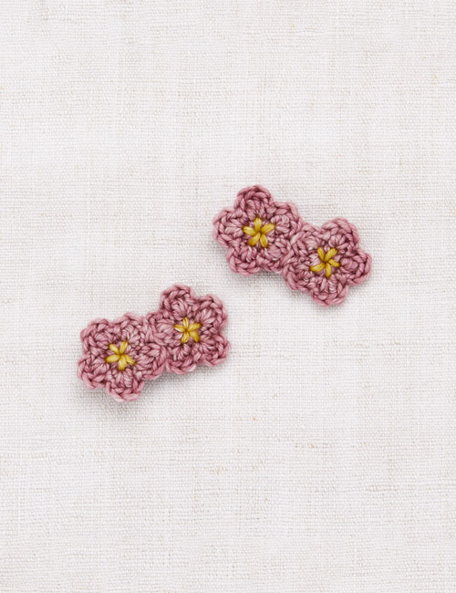 [MISHA AND PUFF]Mini Crochet Flower Clip Set _ Antique Rose/Winter Wheat