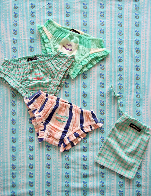 [BONJOUR DIARY] 3 pc Panty pack with pouch (15*20 cm) _ Big vichy check &amp; crepe + Mint check &amp; big stripe